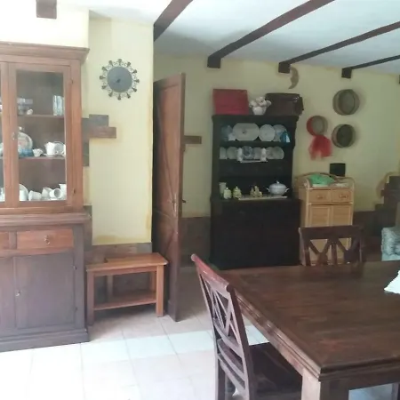 Apartamento Tavernetta Con Giardino